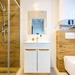 2 Bedroom Amazing Home In Dziwnowek Holiday home
